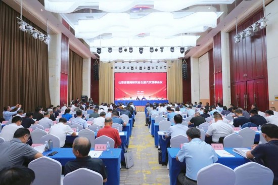 華特磁電集團董事長王兆連出席參加省儒商研究會五屆六次理事會